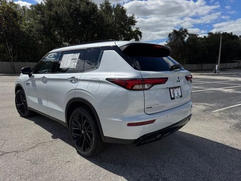 New 2025 Mitsubishi Outlander SEL Black Edition image 5