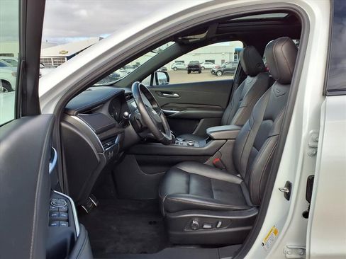Certified 2023 Cadillac XT4 Sport w/ Cold Weather Package AWD/4WD image 14
