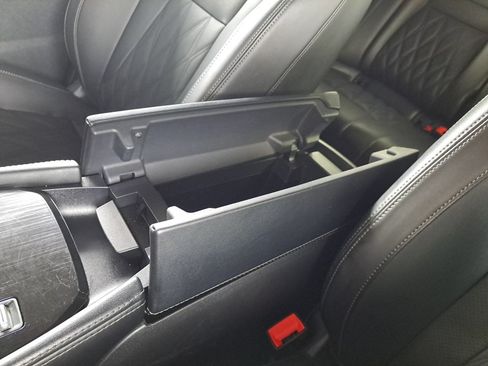 Used 2025 Nissan Rogue Platinum FWD image 34