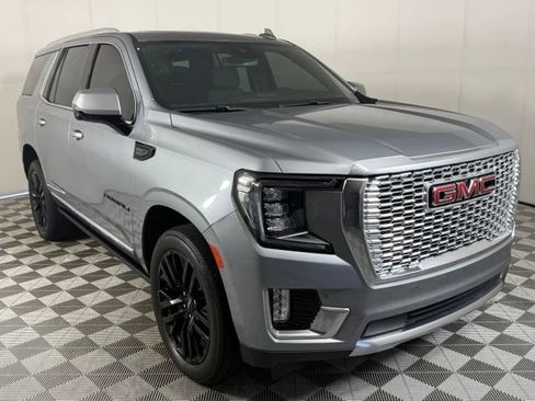 Used 2024 GMC Yukon Denali AWD/4WD image 10