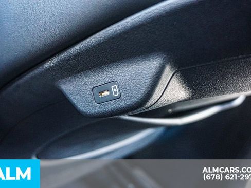 Used 2023 Kia Niro SX image 33