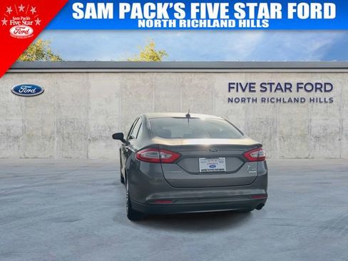 Used 2013 Ford Fusion SE FWD image 8