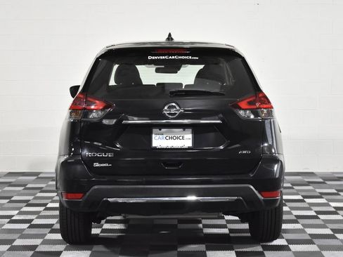 Used 2019 Nissan Rogue S image 4