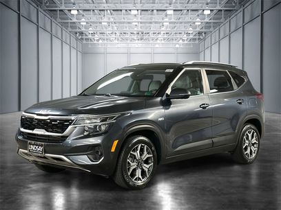 Used 2023 Kia Seltos EX