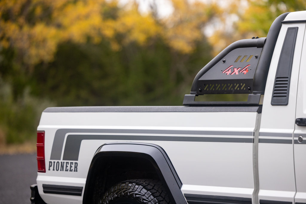 Used 1988 Jeep Comanche Pioneer AWD/4WD image 62