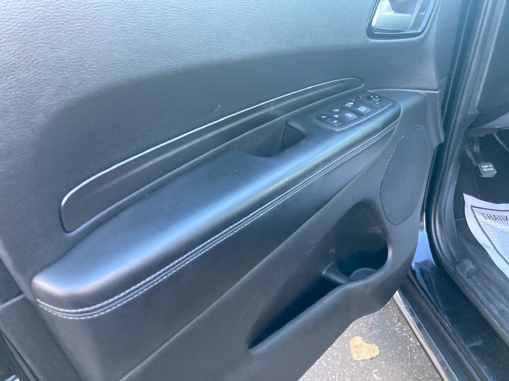 Used 2021 Dodge Durango SXT AWD/4WD image 13