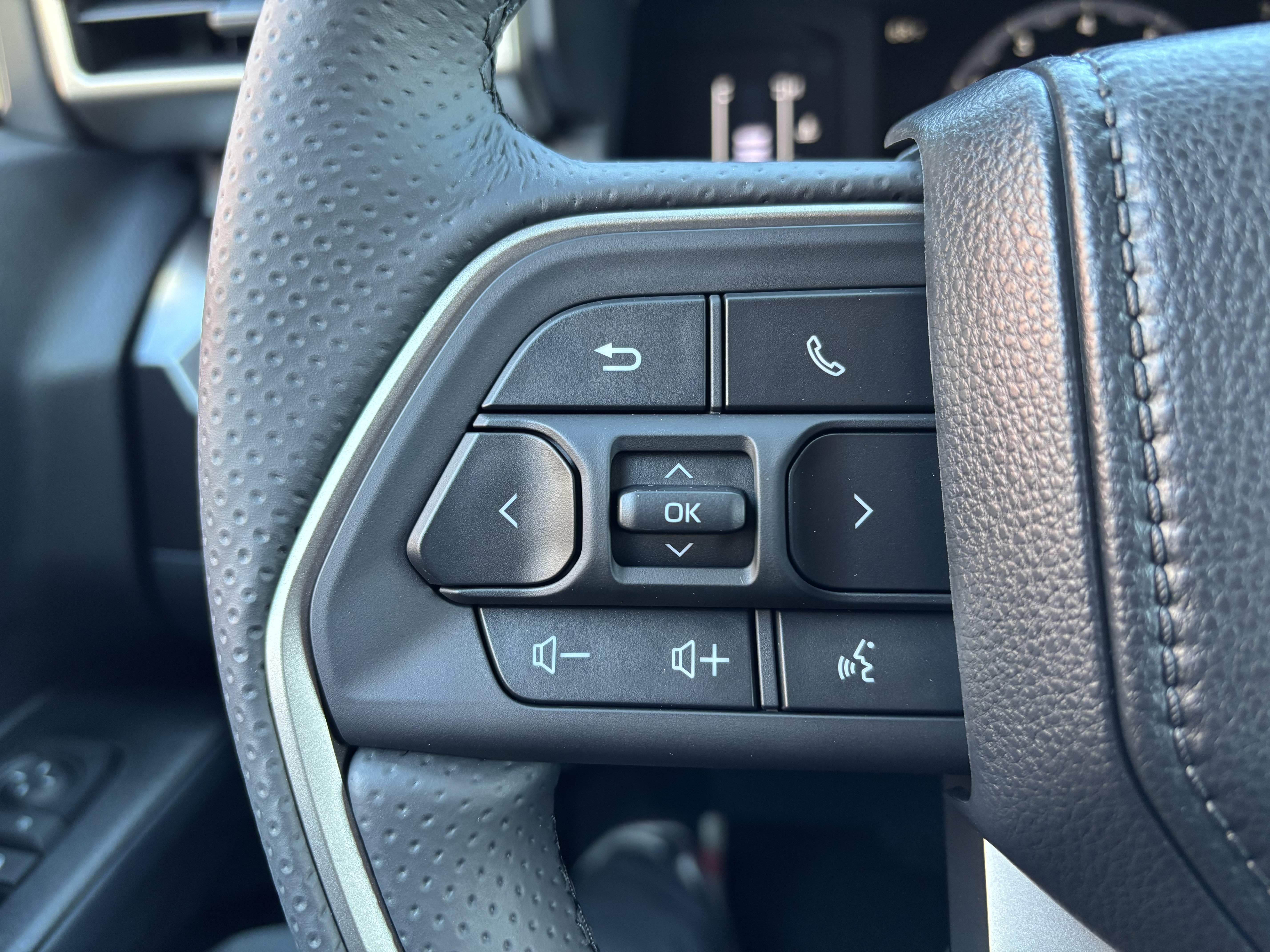 Used 2026 Toyota 4Runner SR5 AWD/4WD image 19