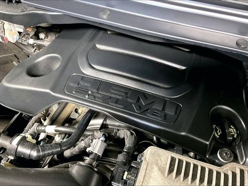 Used 2021 RAM 1500 Laramie image 31