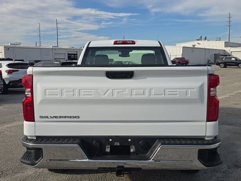 Used 2025 Chevrolet Silverado 1500 W/T image 4