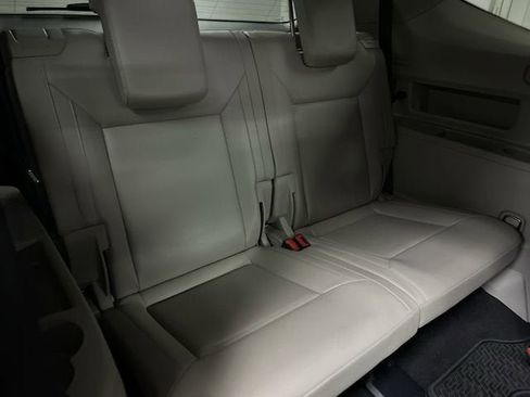 Used 2019 Volkswagen Atlas SE w/ Towing Package image 26