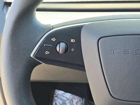 Used 2025 Tesla Model 3 Long Range RWD image 23
