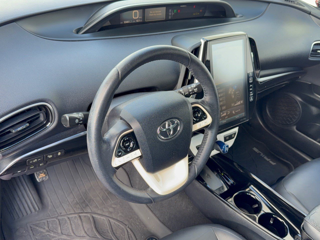 Used 2018 Toyota Prius Four w/ Advanced Technology Package FWD image 4