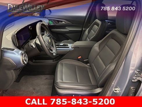 Used 2024 Chevrolet Equinox EV LT image 16