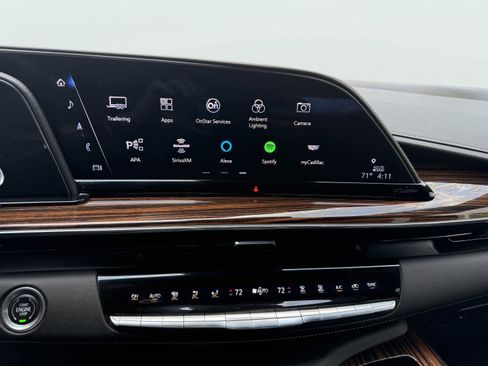 Used 2022 Cadillac Escalade ESV Premium Luxury w/ Performance Package AWD/4WD image 28