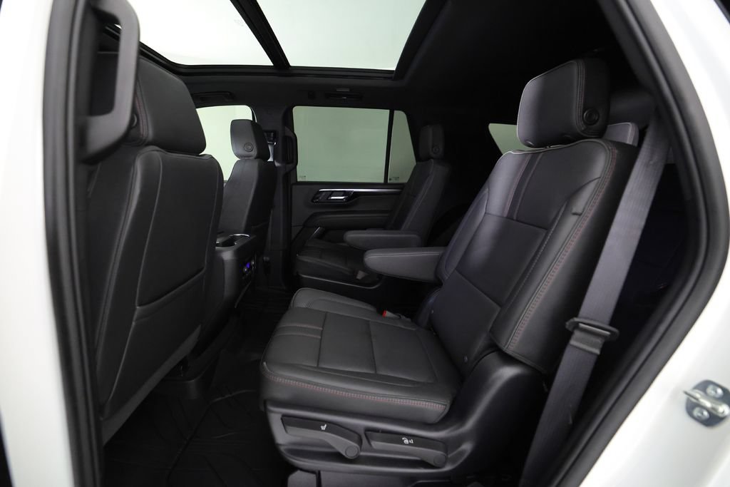 Used 2025 Chevrolet Tahoe RST w/ Comfort Package AWD/4WD image 17