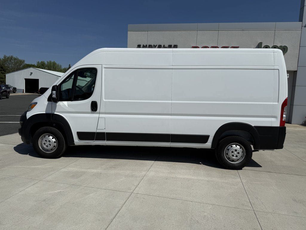 Used 2023 RAM ProMaster 2500 FWD image 4