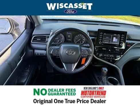 Used 2023 Toyota Camry SE image 7