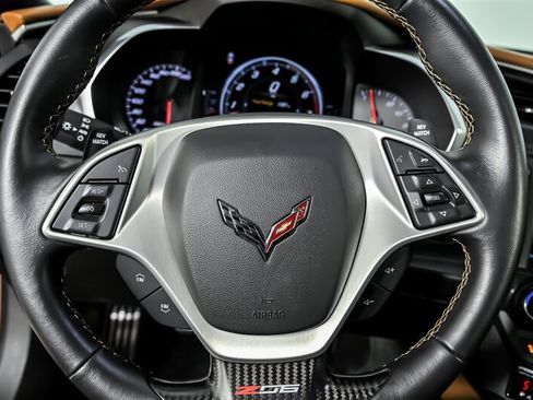 Used 2015 Chevrolet Corvette Z06 w/ 3LZ Preferred Equipment Group RWD image 22