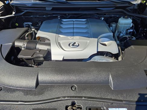 Certified 2019 Lexus LX 570 4WD image 29