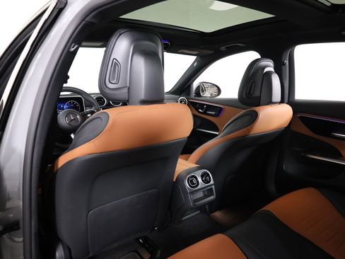 Certified 2026 Mercedes-Benz C 300 4MATIC Sedan image 24