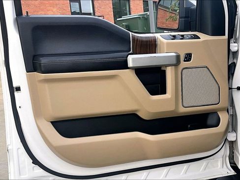 Used 2016 Ford F150 Lariat w/ Equipment Group 502A Luxury image 24