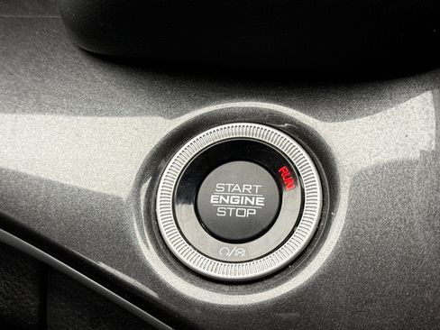 Used 2022 Jeep Grand Cherokee Laredo w/ Luxury Tech Group I image 20