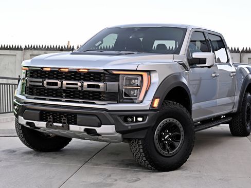 Used 2022 Ford F150 Raptor w/ Equipment Group 801A High AWD/4WD image 3