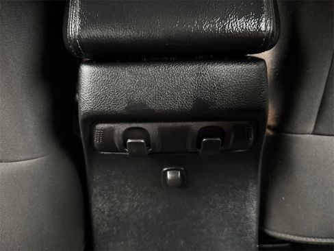 Used 2017 Jeep Wrangler Sport image 24