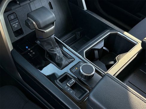 Used 2022 Toyota Tundra SR5 image 20