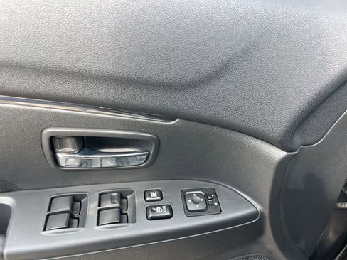 Used 2025 Mitsubishi Outlander Sport LE AWD/4WD image 15