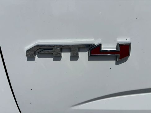 Used 2022 GMC Canyon AT4 AWD/4WD image 3