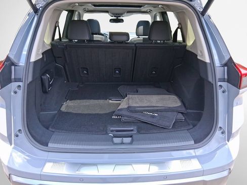 Used 2024 Nissan Rogue SL w/ SL Premium Package AWD/4WD image 25