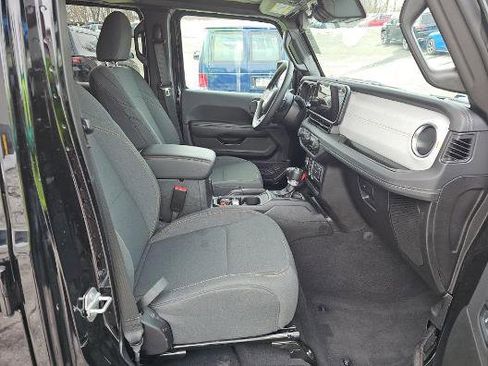 Used 2025 Jeep Wrangler Unlimited Rubicon 4xe w/ Safety Group image 16