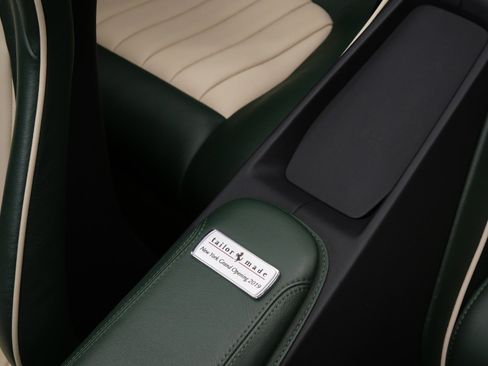 Used 2019 Ferrari Portofino RWD image 33