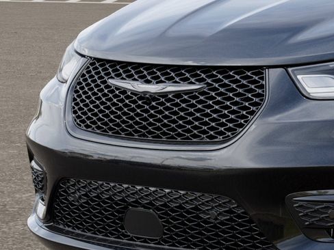 New 2026 Chrysler Pacifica Limited w/ S Appearance Package FWD image 38