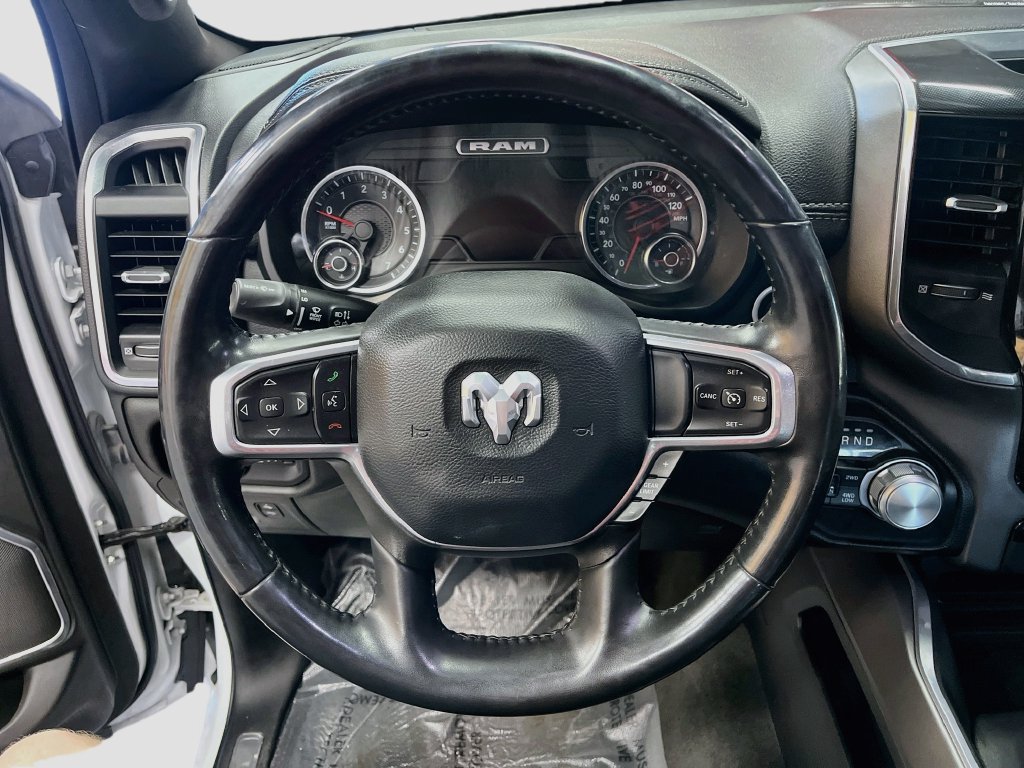 Used 2022 RAM 1500 Laramie AWD/4WD image 11