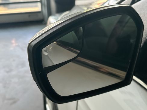 Used 2018 Ford Escape SE AWD/4WD image 16