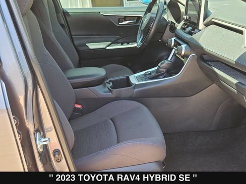 Used 2023 Toyota RAV4 SE AWD/4WD image 28