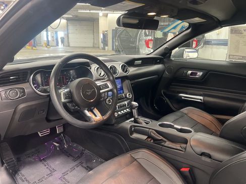 Used 2021 Ford Mustang Premium image 18