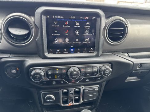 Used 2023 Jeep Wrangler Sport S image 15