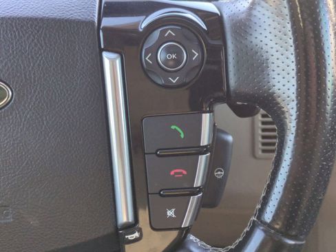 Used 2016 Land Rover LR4 HSE image 27