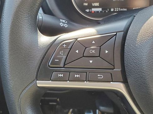 Used 2019 Nissan Kicks SV image 17