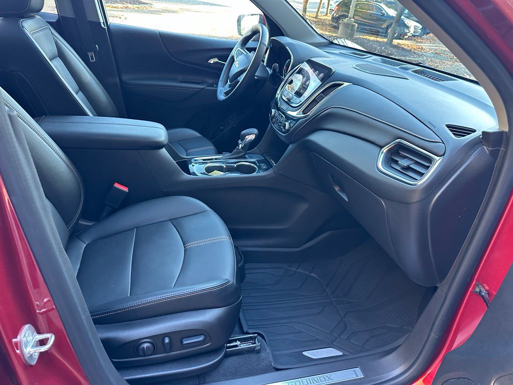 Used 2024 Chevrolet Equinox Premier FWD image 31