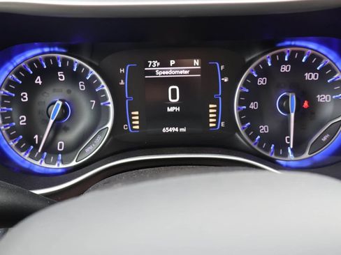 Used 2023 Chrysler Voyager LX FWD image 24
