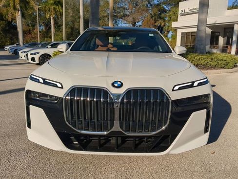 New 2026 BMW 740i w/ Premium Package image 9