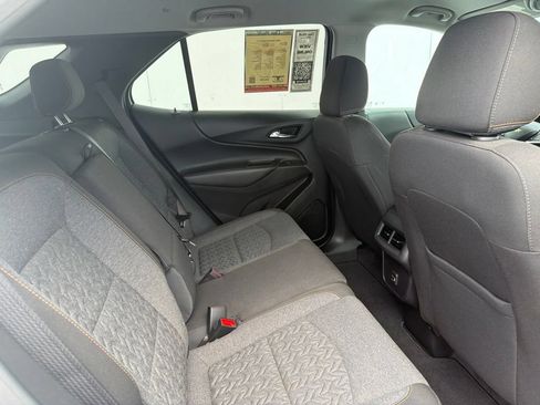 Used 2024 Chevrolet Equinox LT FWD image 7