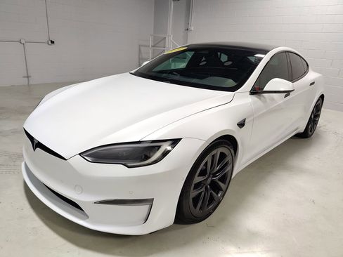 Used 2022 Tesla Model S image 21