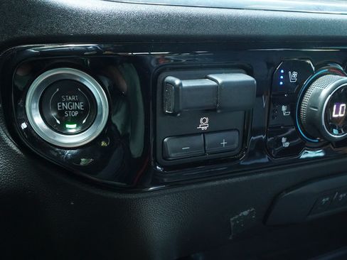 Used 2024 Chevrolet Silverado 3500 High Country AWD/4WD image 23