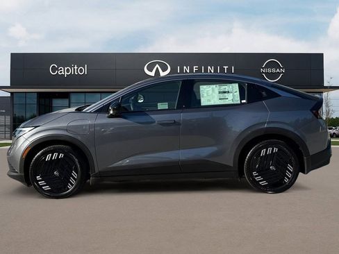 New 2026 Nissan Leaf w/ Illuminated Package image 8