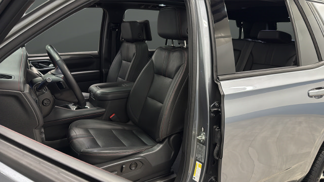 Used 2022 Chevrolet Tahoe RST w/ Luxury Package AWD/4WD image 9
